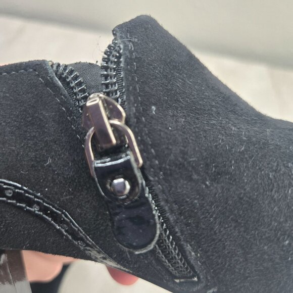 Clarks Comfort Ankle Booties Size 6 Black Suede Preppy Block Heel Shoe Boots - Picture 9 of 12